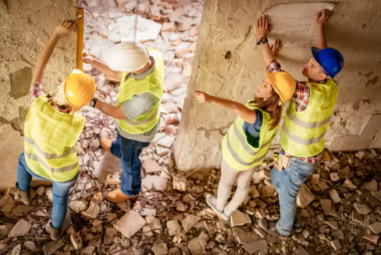 A importância da gestão de prazos em obras corporativas para não impactar operações